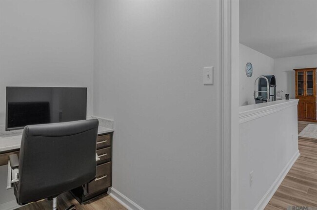 Building Photo - Modern 3 Bedroom Home with Private Backyard Views in Forestwood