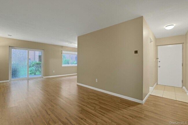 Building Photo - 214 Kennedy Dr