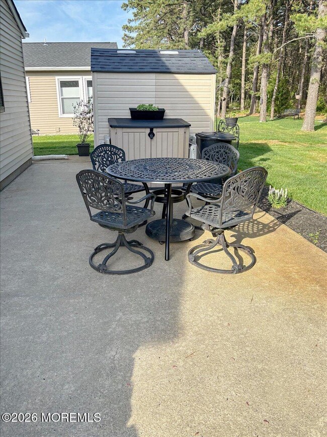 Building Photo - 53 Chesterfield Ln