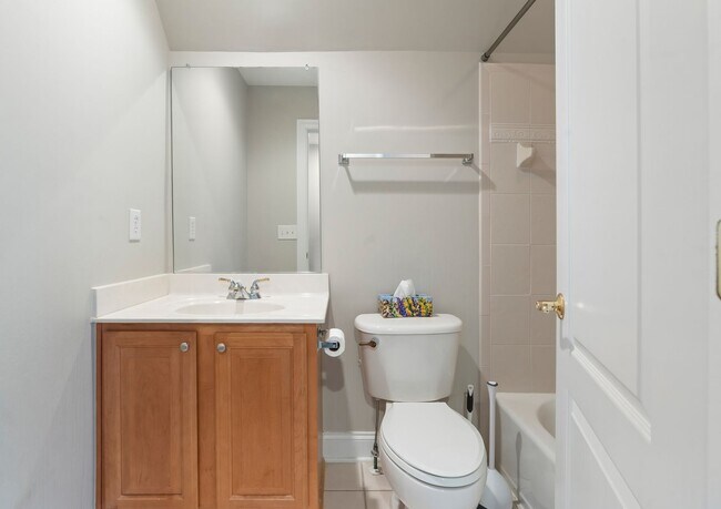 Building Photo - 30135 Porter Dr