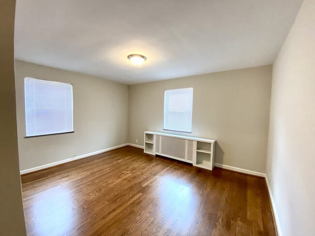 Building Photo - Beautifully Remodeled Northside Bungalow!