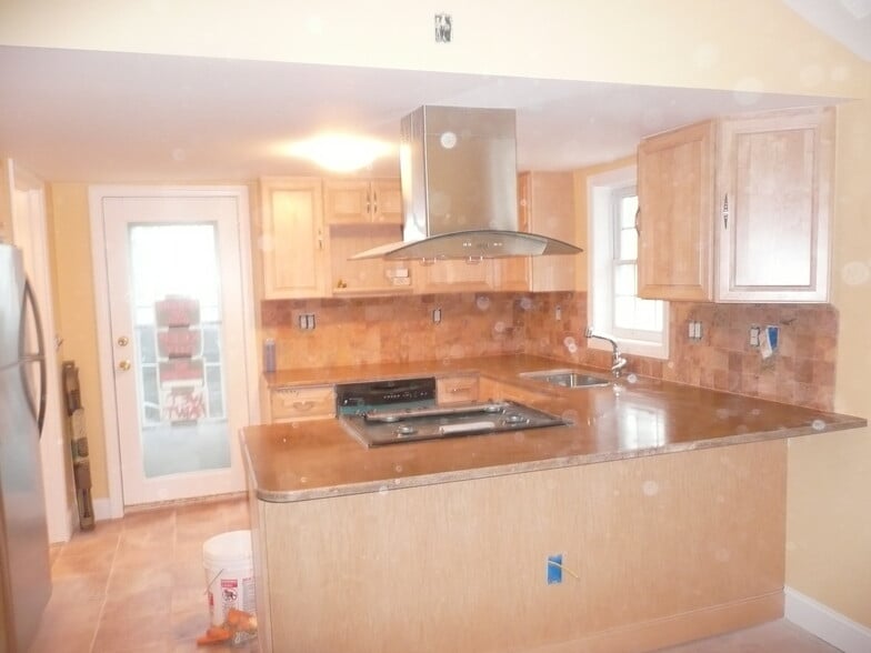 Building Photo - 118 Blakely Rd