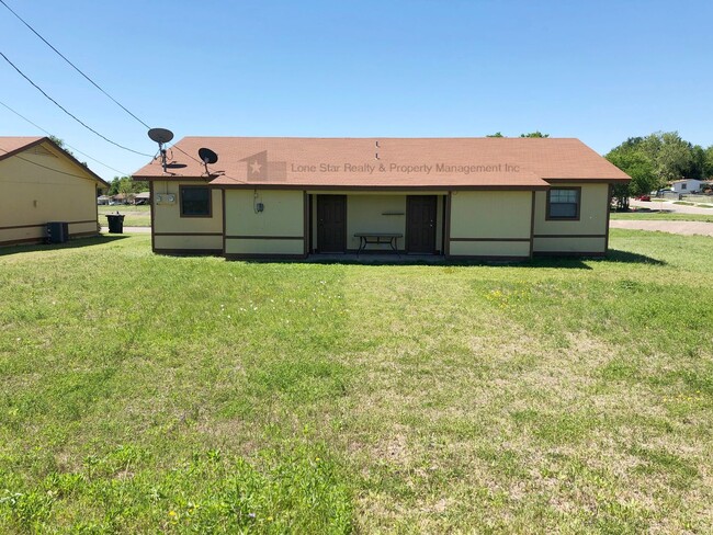 Building Photo - 1107 White Ave
