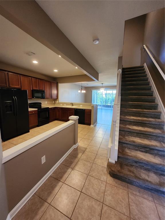 Building Photo - 10130 Pink Palmata Ct