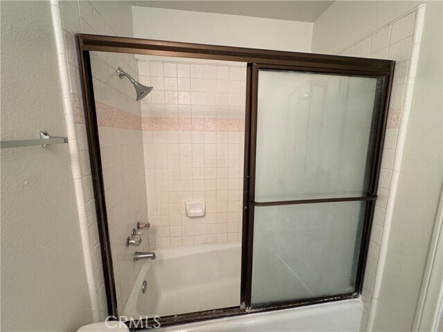 Building Photo - 526 S Catalina Ave