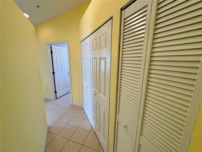 Building Photo - 6421 Bay Cedar Ln