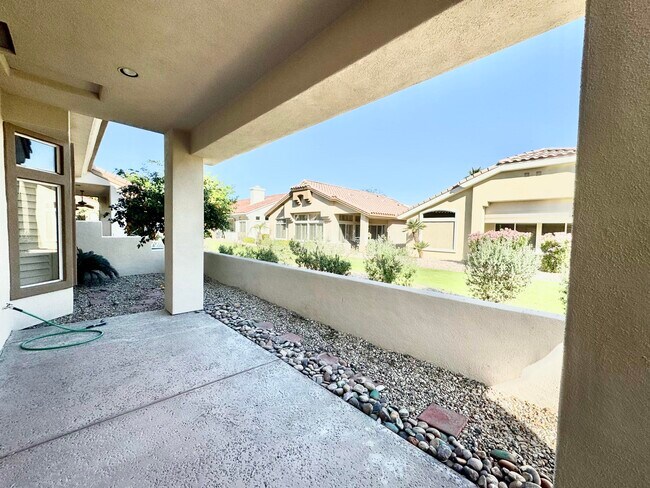 Building Photo - 78278 Desert Willow Dr