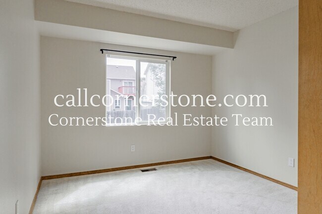 Building Photo - 6385 Shirecliff Dr