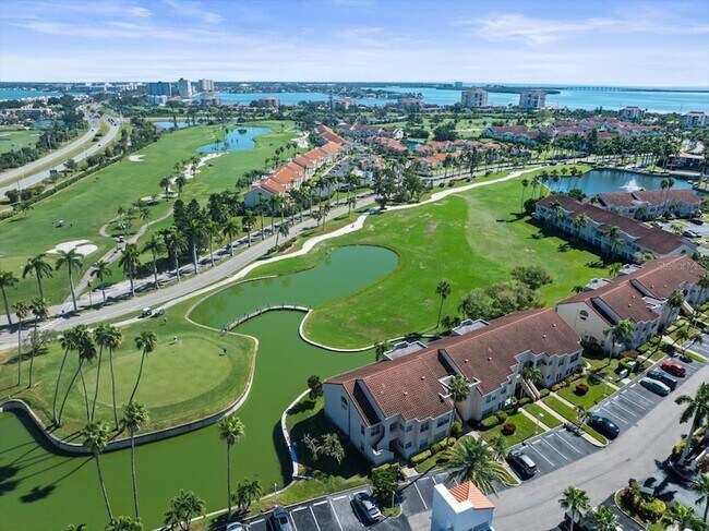 Building Photo - 5900 Bahia Del Mar Cir N