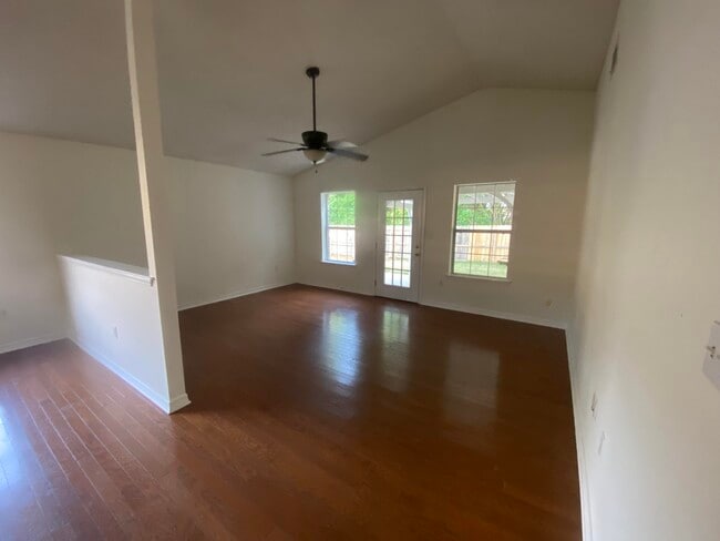 Building Photo - 8617 Wilburn Cove