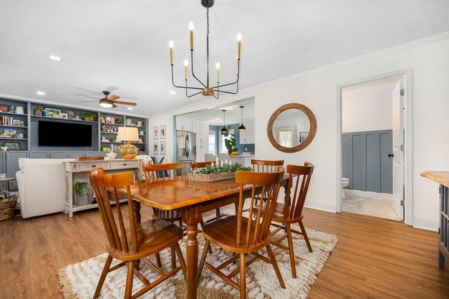 Building Photo - Beautiful 4 bedroom