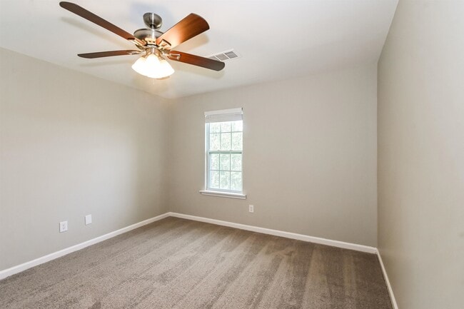 Building Photo - 5535 Liberty Ridge Cove