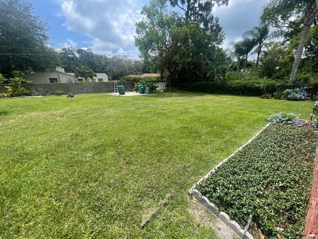 Building Photo - Cute Winter Park Rental