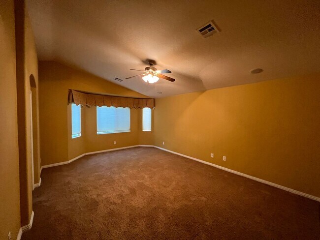 Building Photo - Coming Soon!!! 8-1-25 Great former model h...