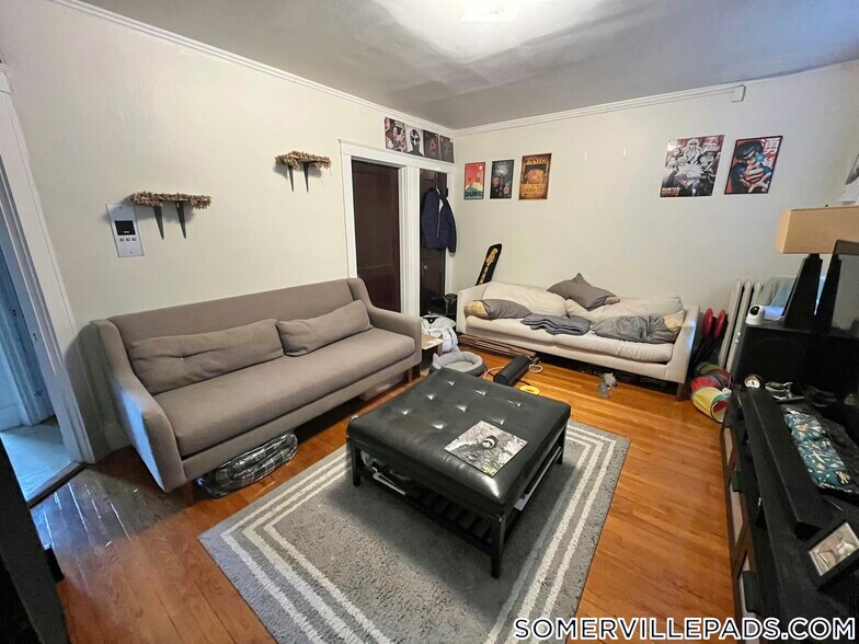 Building Photo - 157 Summer St