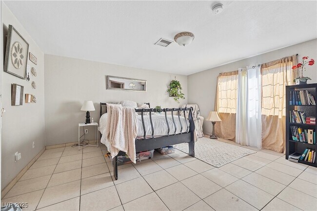 Building Photo - 3969 Royal Viking Way