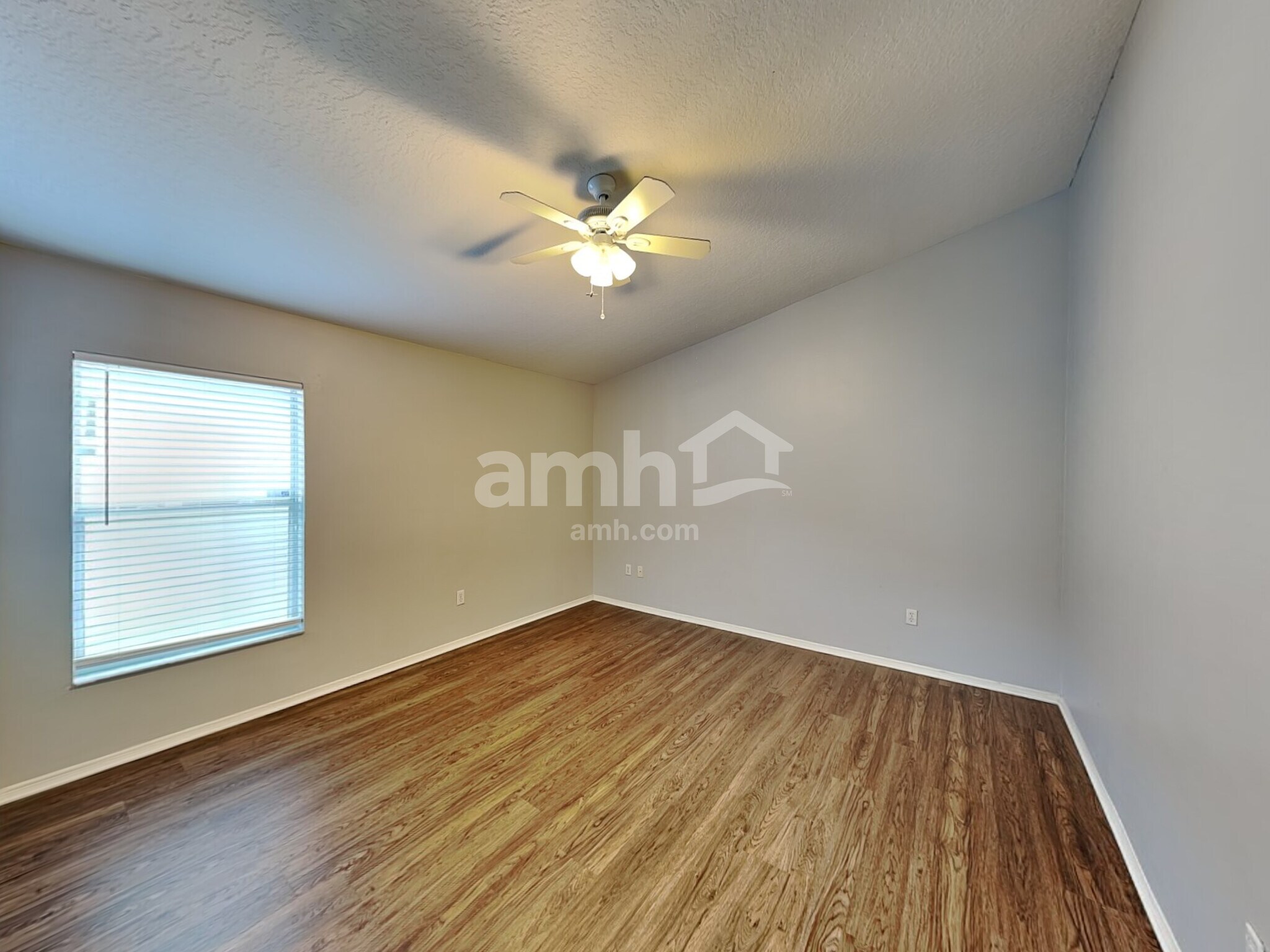 Building Photo - 2328 Hickory Pine St