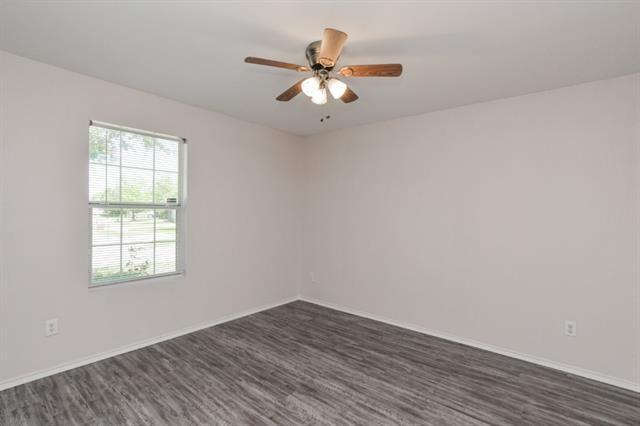 Building Photo - 1444 Sun Breeze Dr