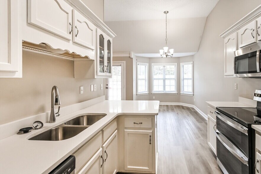 Building Photo - 838 Clearview Cove