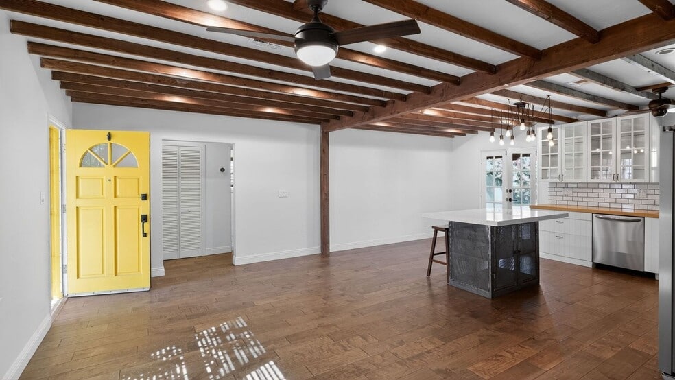 Building Photo - 506 W Coolidge St