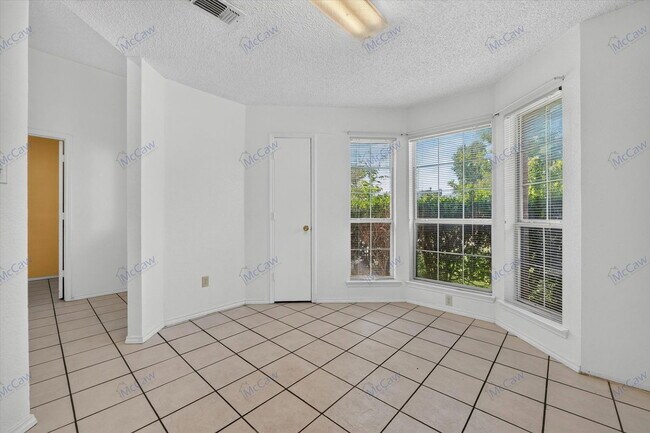 Building Photo - 3728 Chaddybrook Ln