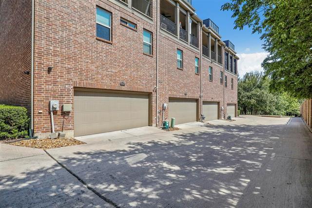 Building Photo - 4413 Riverview Dr