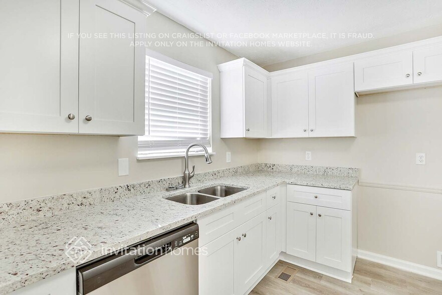 Building Photo - 4261 Willow Ridge Rd