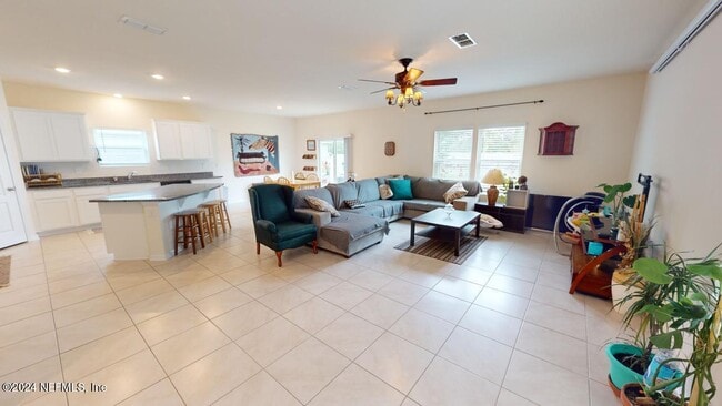 Building Photo - 86013 Club Car Pl