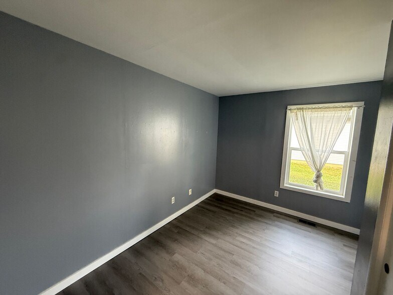 Building Photo - 7149 Stellhorn Rd
