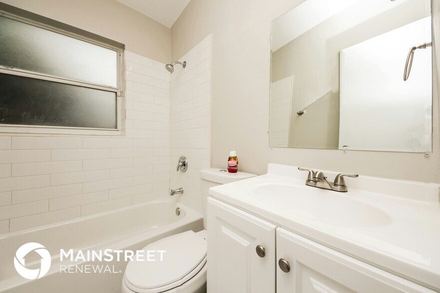 Building Photo - 4300 Devonshire Ln