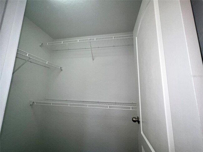 Building Photo - 2620 Regency Oak Ln