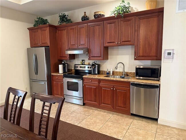 Building Photo - 15751 Prentiss Pointe Cir