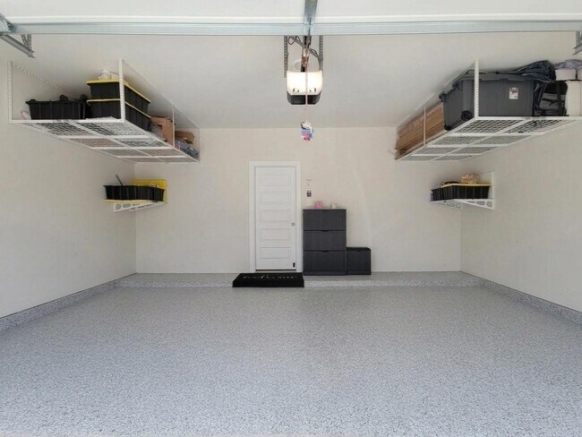 Building Photo - 17105 White Acer Wy