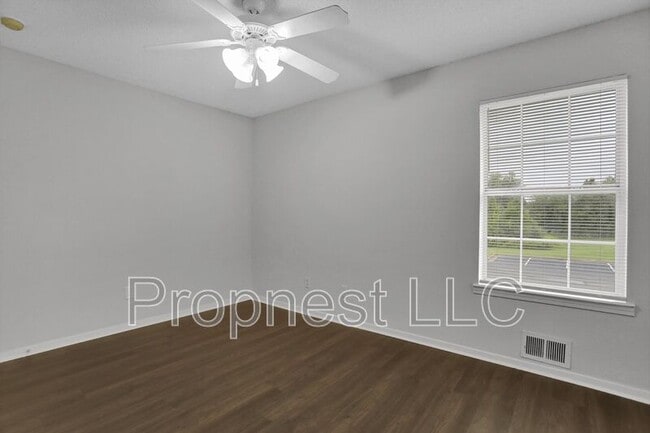 Building Photo - 840 Barrington Woods Cove