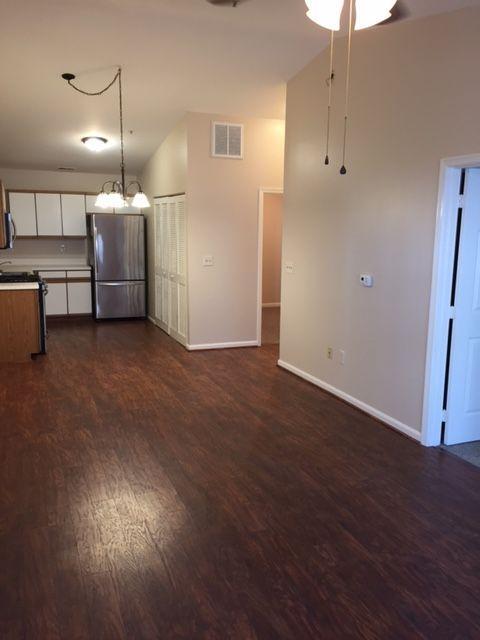 Building Photo - 1830 Vincenza Dr