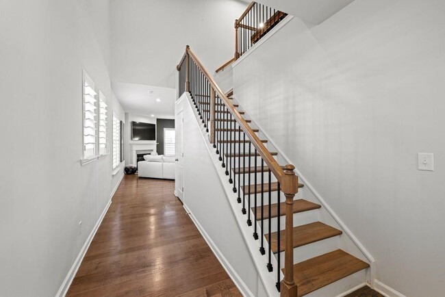 Building Photo - 2615 Quarterdeck Dr