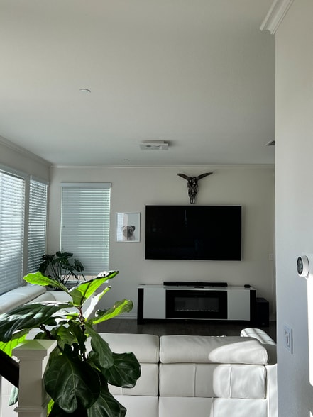 Building Photo - 1375 Dolomite Way