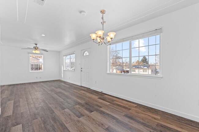 Building Photo - Remodelled Home In Large Backyard