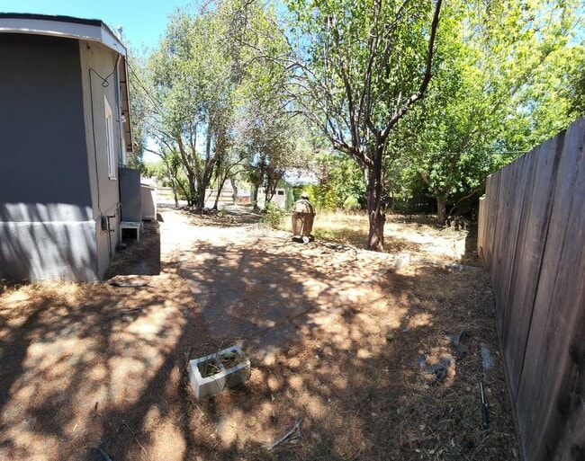 Building Photo - Jeffrey and Foothill Properties