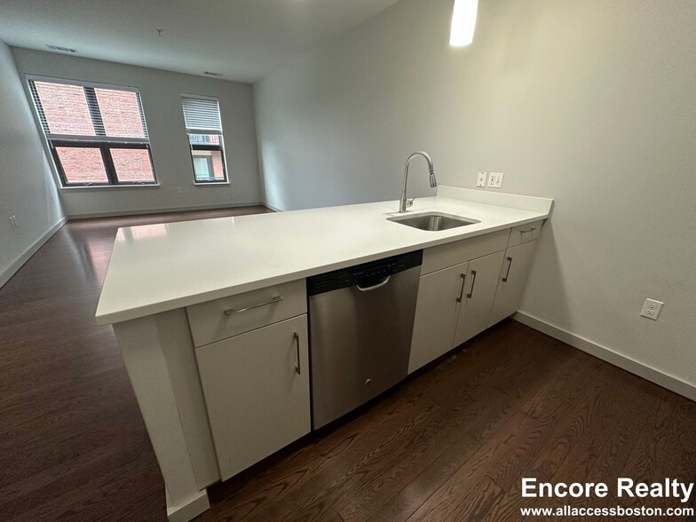 Building Photo - 21 Harris St