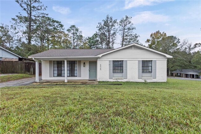 Building Photo - 5925 Couton Dr