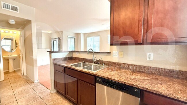 Building Photo - 900 S 94th St