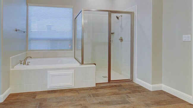 Building Photo - Granville Home for Rent in Deauville East, Clovis, CA