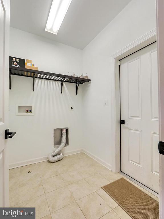 Building Photo - 36628 Dew Way