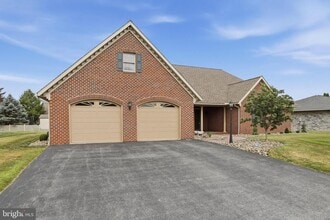 Building Photo - 321 Sue Linn Dr