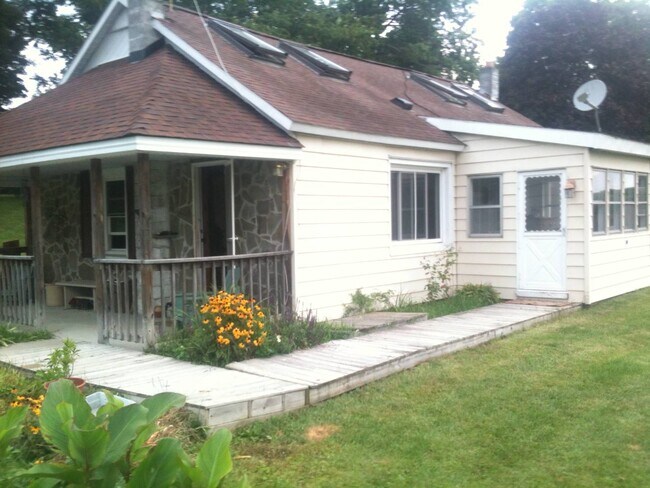 Primary Photo - 208 William Floyd Pkwy