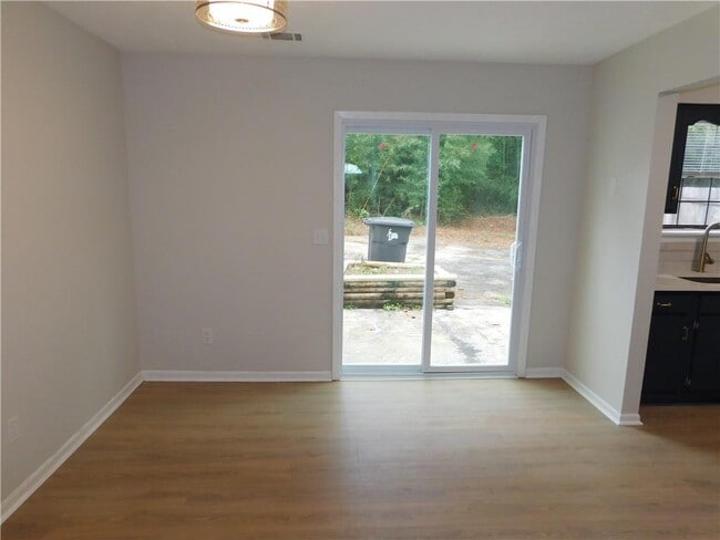 Building Photo - 3589 N Hopkins Ct