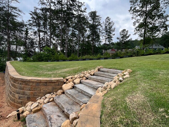 Building Photo - 335 McAlister Rd