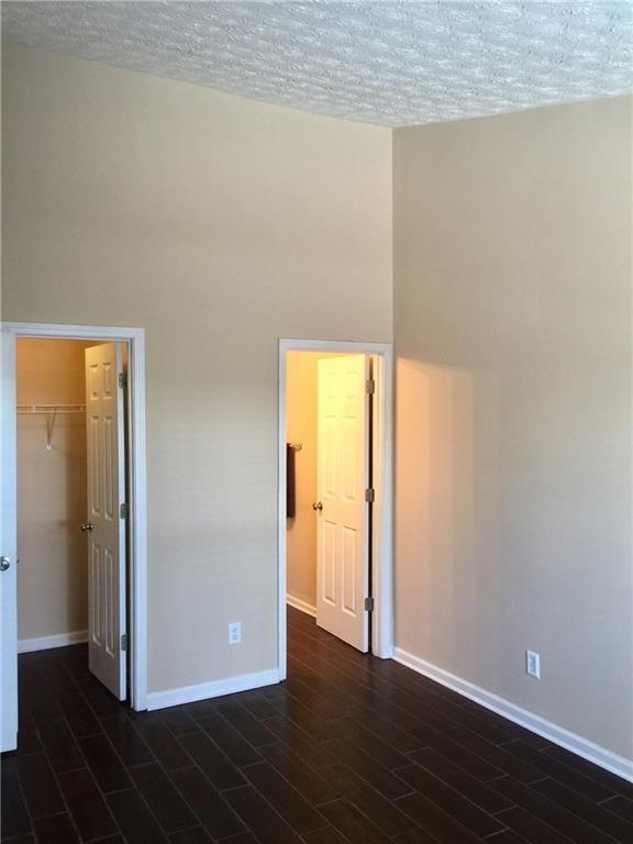 Building Photo - 2040 Keenland Ct