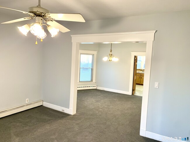 Building Photo - 52 Goffe Terrace